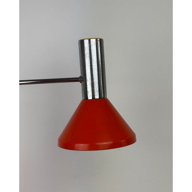 Mid-Century Modern Adjustable Orange Metal and Aluminum Table Lamp by Richard Essig, 1970s For Sale - Image 9 of 14