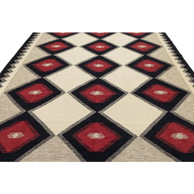 Modern Navajo Style Flatweave Geometric Diamond Wool Rug in Cream 9x12 For Sale - Image 10 of 11