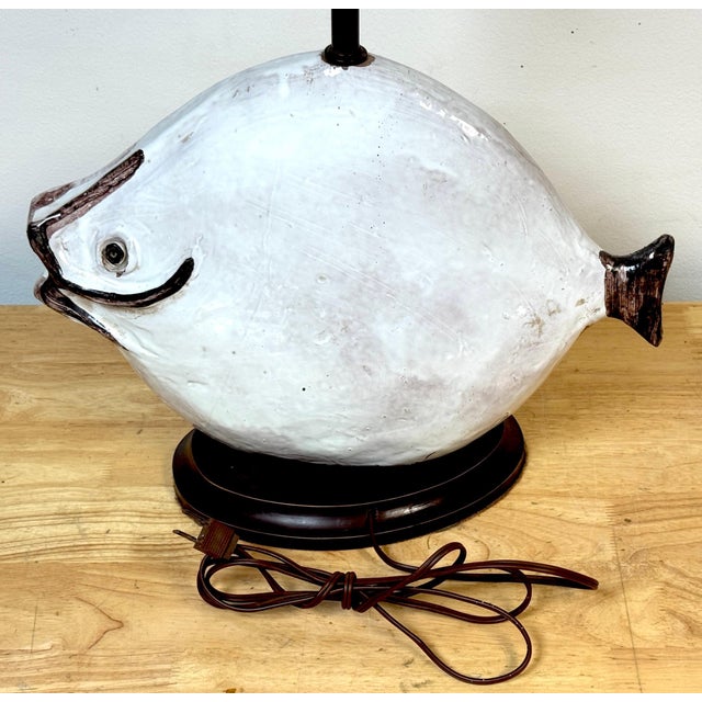 Italian Pottery Fish Lamp by Ivo De Santis for Gli Etruschi, Florence, Large For Sale - Image 15 of 18