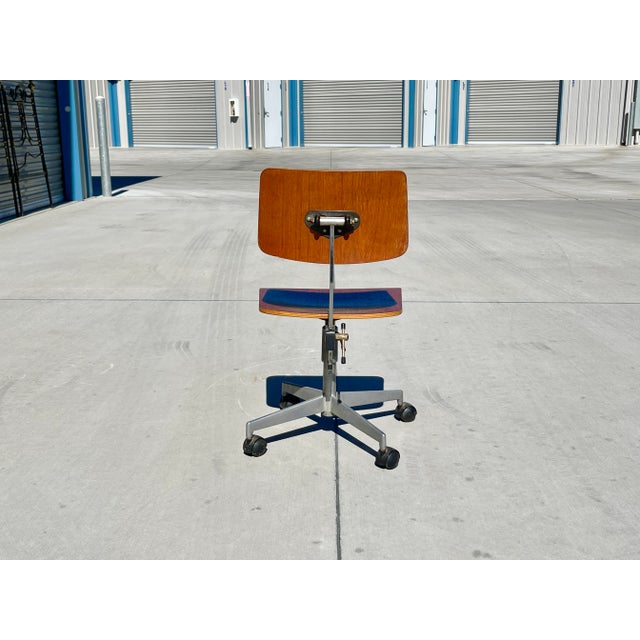 1950s Mid Century Modern Office Chair by Jorge Rasmussen For Sale In Los Angeles - Image 6 of 9