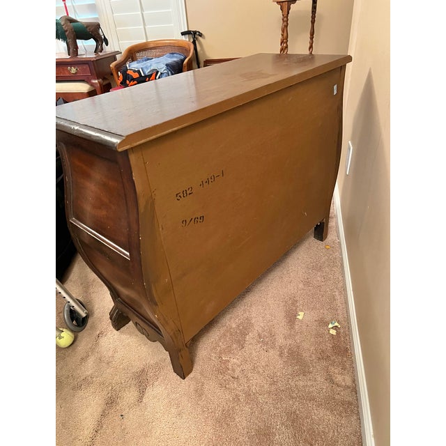Brown 1960s Drexel Chippendale Bombe Bachelor Chest For Sale - Image 8 of 8
