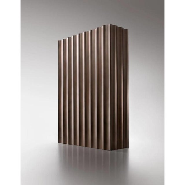 Dorico wall cladding system by de castelli. Dimensions: module w 20 x d 5 x h 200 cm (max. 292 cm). Materials: stainless...