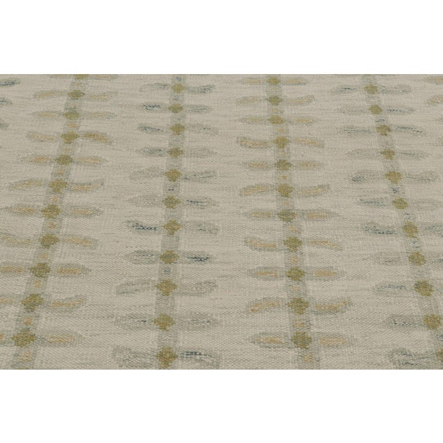 Rug & Kilim Rug & Kilim’s Scandinavian-Inspired Rug, White With Green Minimalist Patterns For Sale - Image 4 of 10