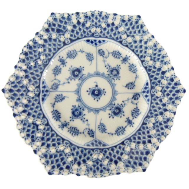 1950s Vintage Royal Copenhagen Blue Fluted Double Full Lace Hexagonal Plate No. 1094 First Quality 1975 to 1979 For Sale - Image 5 of 11