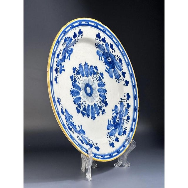 Dutch Delft Charger, 18th Century For Sale - Image 4 of 9