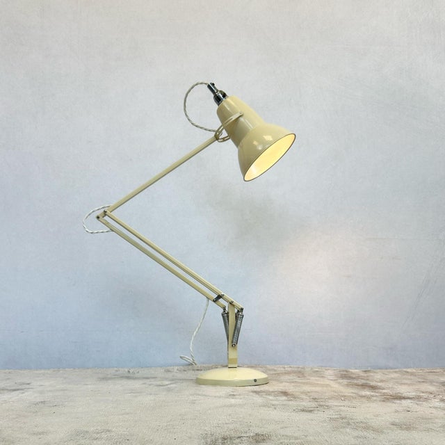 Cream Cream Anglepoise Desk Lamp, 1950s For Sale - Image 8 of 8