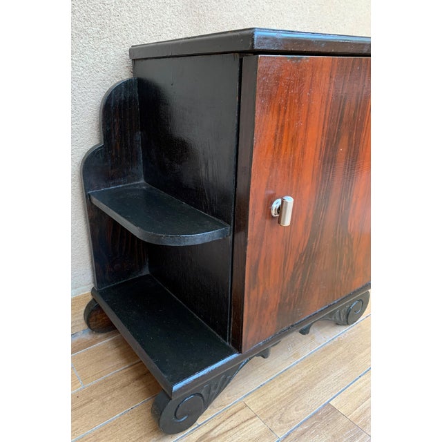 Brown Early 20th Century Pair of Art Deco Side Cabinets or Nightstands with Ebonized Base and Burl Walnut For Sale - Image 8 of 18