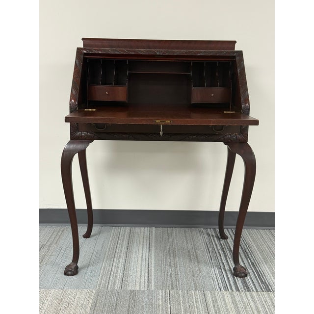 -ANTIQUE MAHOGANY SECRETARY DESK -MANUFACTURE: Uknown -IN THE STYLE OF: Chippendale -DATE OF MANUFACTURE: 1930'S...