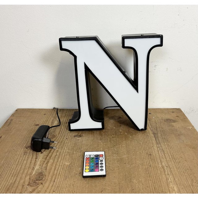 Vintage Illuminated Letter N, 1970s For Sale - Image 11 of 17