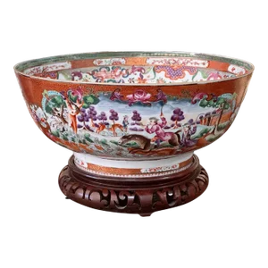 18th Century Chinese Export Porcelain Hunt Pattern Punch Bowl
