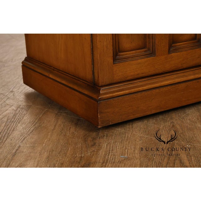 Henredon Henredon Mid Century Modern Walnut Sideboard For Sale - Image 4 of 18