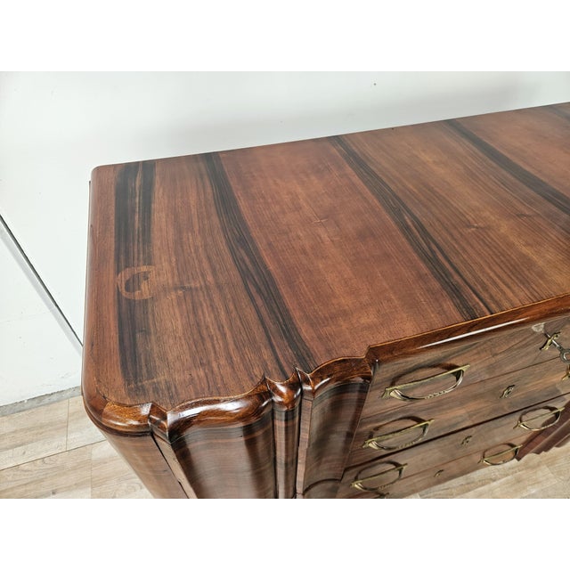 1940s Art Deco Walnut Chest of Drawers with 4 Drawers and Brass Handles, 1940s For Sale - Image 5 of 18