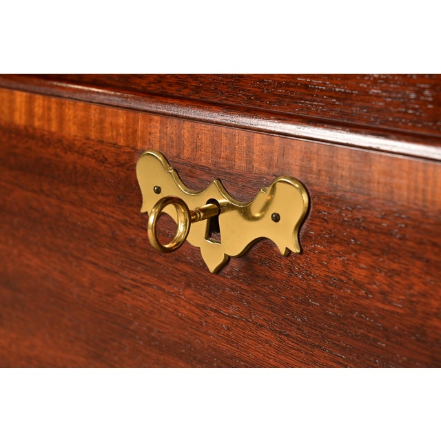 Henkel Harris Queen Anne Solid Mahogany Sideboard Credenza For Sale - Image 9 of 15