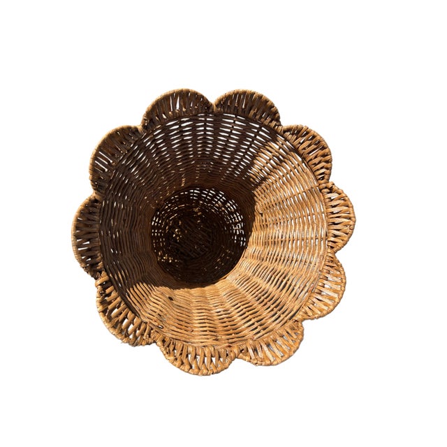 Pair Woven Rattan/Wicker Urns With Bows For Sale - Image 9 of 14