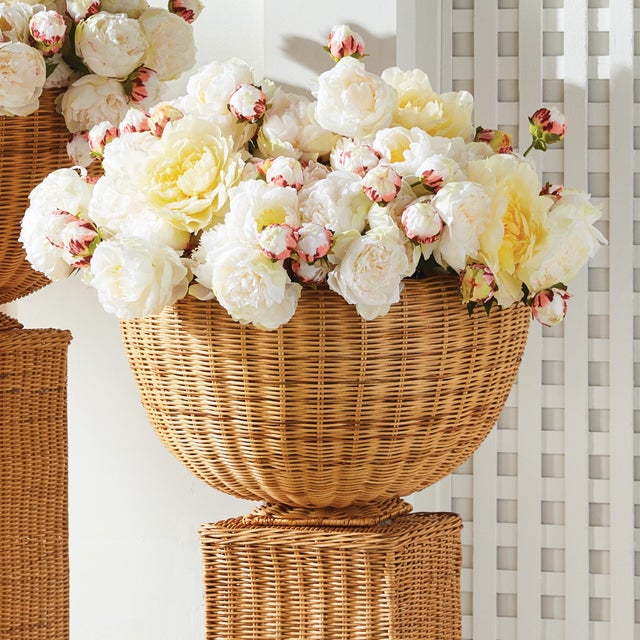 Kenneth Ludwig Chicago Charleston Rattan Footed Bowl For Sale - Image 4 of 4