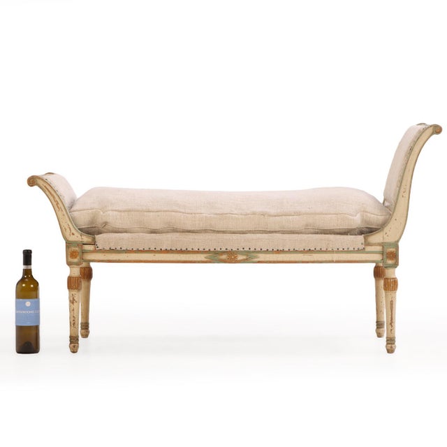 1920s French Directoire Style Painted & Gilt Wood Diminutive Chaise Lounge, C. 1920 For Sale - Image 5 of 7