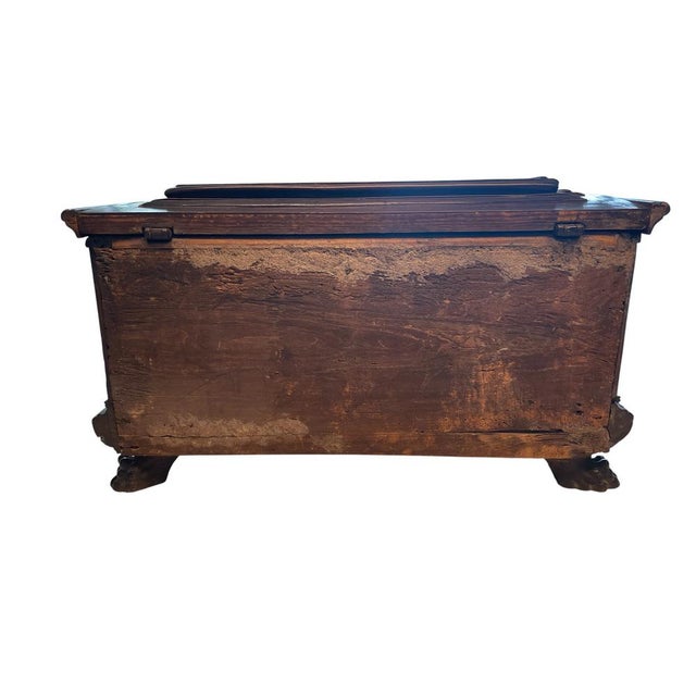 Small Italian Inlaid Walnut Cassone with Paw Feet, 1550-1580 For Sale - Image 6 of 8