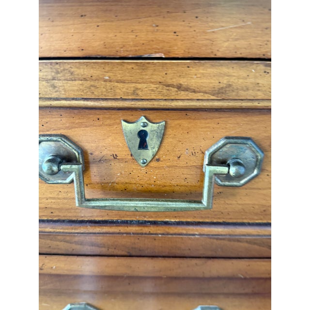 Henredon 1960s Henredon Tall Vintage Chest French Neoclassical Louis XVI Style: Superb Condition For Sale - Image 4 of 15