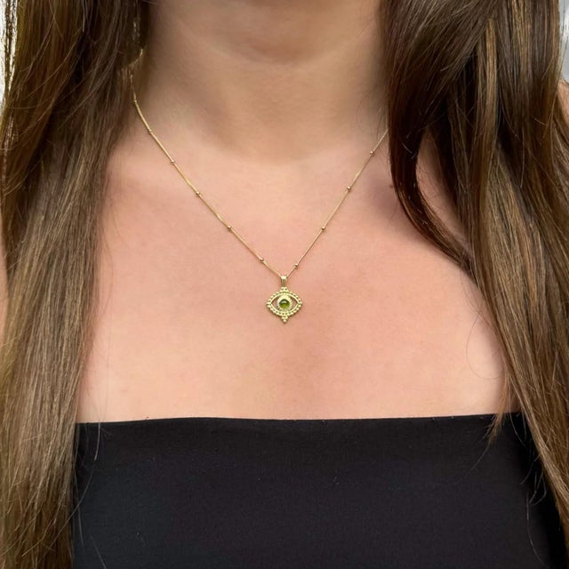 Tourmaline Evil Eye Pendant on a Stylish Gold Chain Necklace For Sale - Image 4 of 8