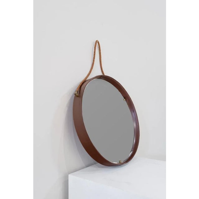 Second Half of the 20th Century Italian Mirror with Leather Frame and Metal Hinges from Pizzetti, 1960s For Sale - Image 6 of 7