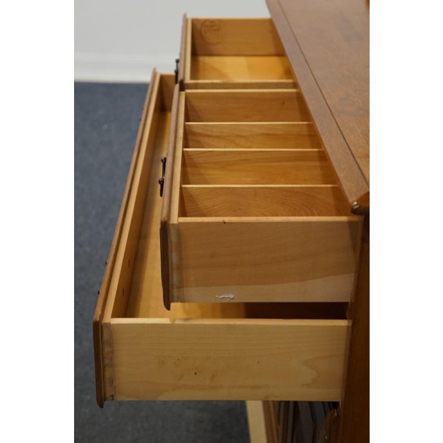 Wood Temple Stuart Solid Hard Rock Maple Colonial Early American 44" Buffet W. Display Hutch - Rockport Finish For Sale - Image 7 of 11