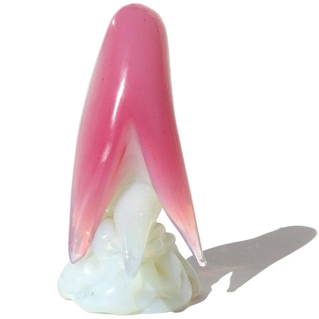 Mid 20th Century Seguso Vetri d'Arte Murano Vintage Pink Opalescent White Italian Art Glass Bird Figure Sculpture For Sale - Image 5 of 7