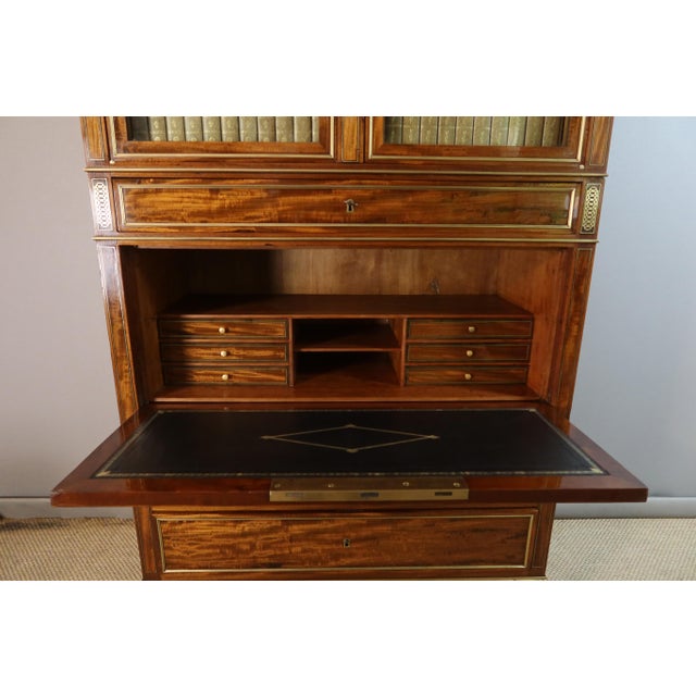 Louis XVI Secretaire in Satinwood For Sale - Image 14 of 15