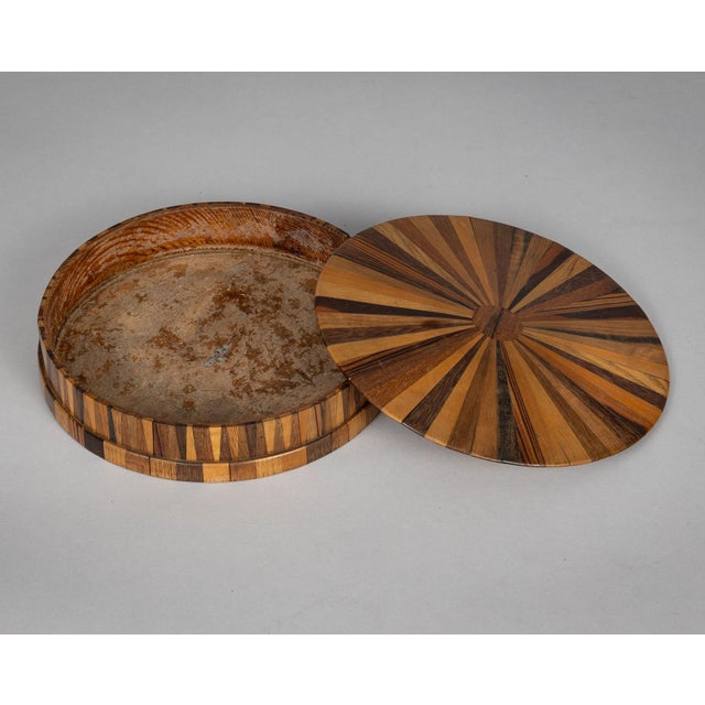 Mid 19th Century Mid 19th Century French Specimen Wood Round Box For Sale - Image 5 of 7