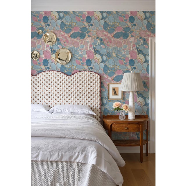 Children's Keats Pebble Marbled Traditional Wallpaper – Blue/Pink 3 Yard Roll For Sale - Image 3 of 7