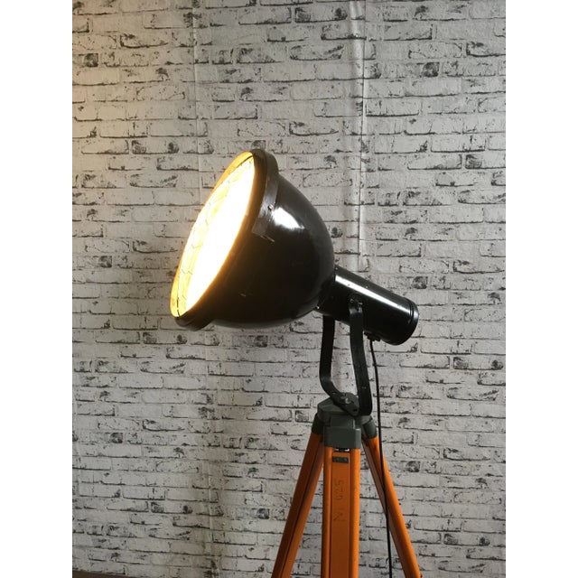 Vintage Industrial Enameled Tripod Reflector Lamp, 1950s For Sale - Image 9 of 10