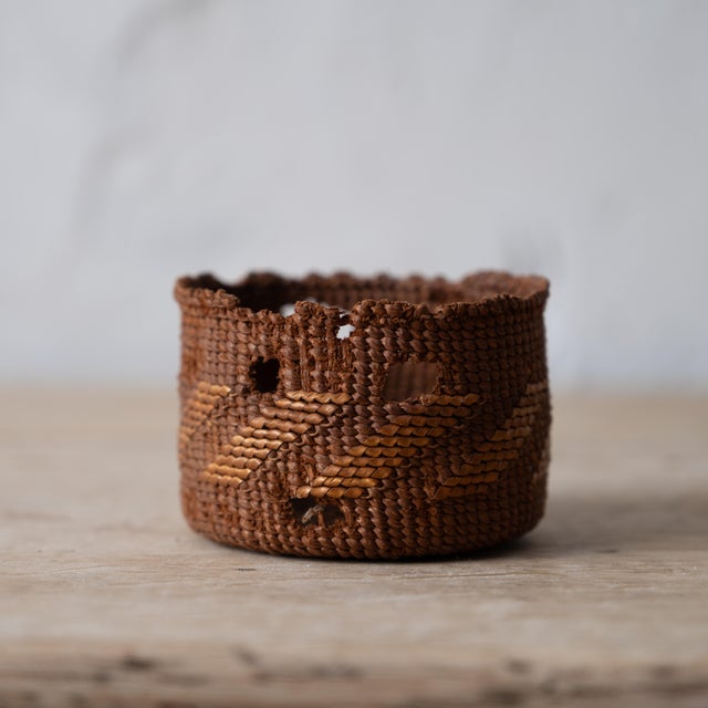 Tribal Ketchikan Basket, c.1925 For Sale - Image 3 of 7