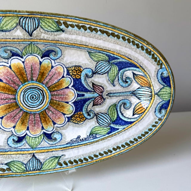 Mid 20th Century Mid 20th Century Italian Majolica Floral Daisy Oval Decorative Plate For Sale - Image 5 of 5