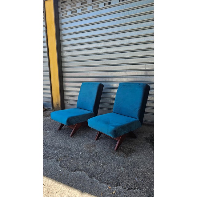 Blue Mid-Century Petrol Blue Velvet Armchairs with Wooden Cross Legs, Italy, 1960s, Set of 2 For Sale - Image 8 of 8