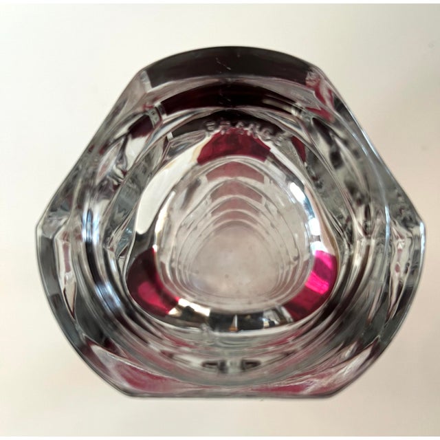 Vintage Small French Triangle Red and Clear Contemporary Modern Glass Vase For Sale In San Diego - Image 6 of 6