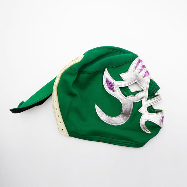 Original Vintage Set of 7 Mexican Children Wrestling Masks For Sale - Image 13 of 18