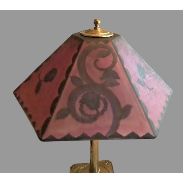 Art Nouveau Vintage Pairpoint Floral Decorated Art Nouveau Deco Table Lamp For Sale - Image 3 of 12