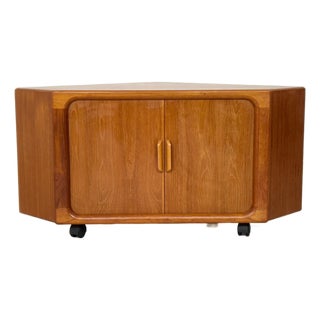 Vintage Teak Chest of Drawers from Dyrlund, 1960s For Sale