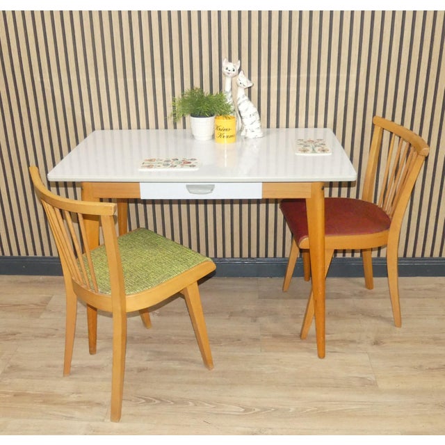 CLASSIC! Simple kitchen table, very elegant! Particularly charming 50s classic with typical Formica plate and DRAWER, also...