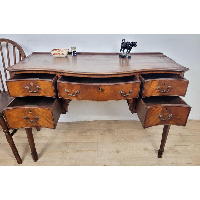 Antique Victorian Ladie's Dressing Table, 1900s For Sale - Image 3 of 18
