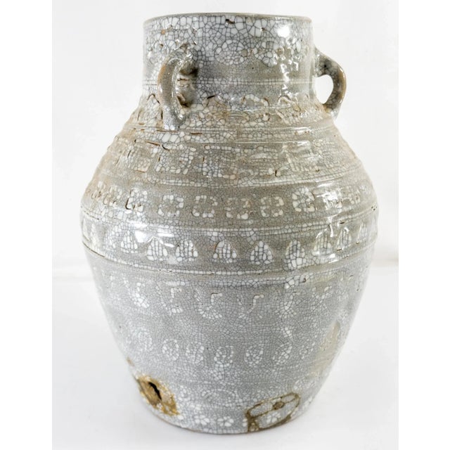 19th Century Korean Gray Ge-Yao Type Crackle Vase With Impressed Cranes For Sale - Image 4 of 13