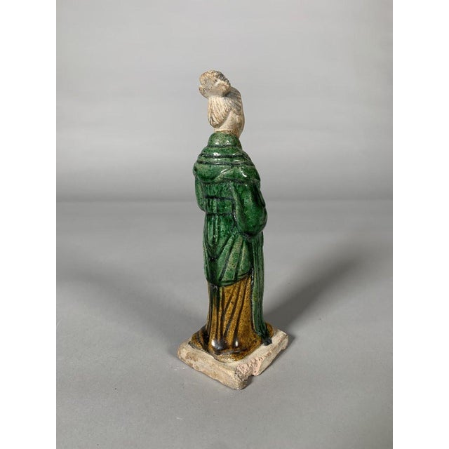 Asian Sculpture of a Court Lady, China, Ming Dynasty (1368-1644) For Sale - Image 3 of 8