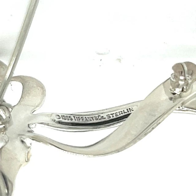 Contemporary Tiffany & Co Estate Ribbon Brooch Pin Sterling Silver For Sale - Image 3 of 8