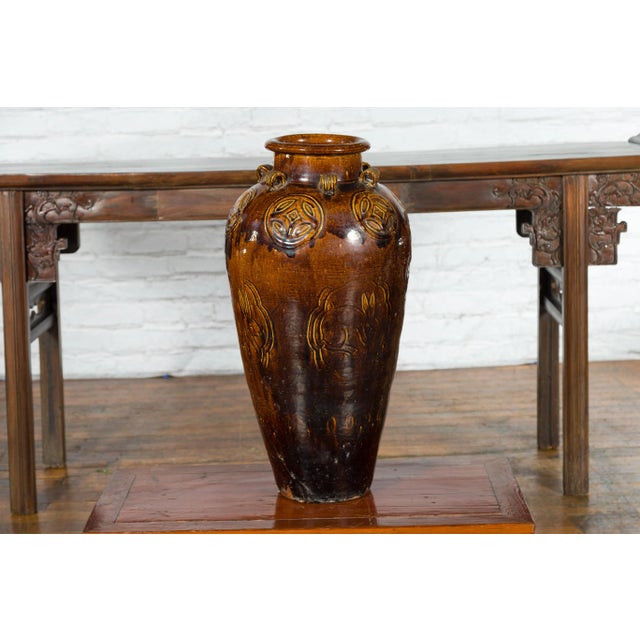 19th Century Chinese Qing Dynasty Brown Glazed Jar with Loop Handles For Sale In New York - Image 6 of 13