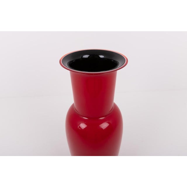 Opalino Red Vase by Venini, 1980s For Sale - Image 3 of 6
