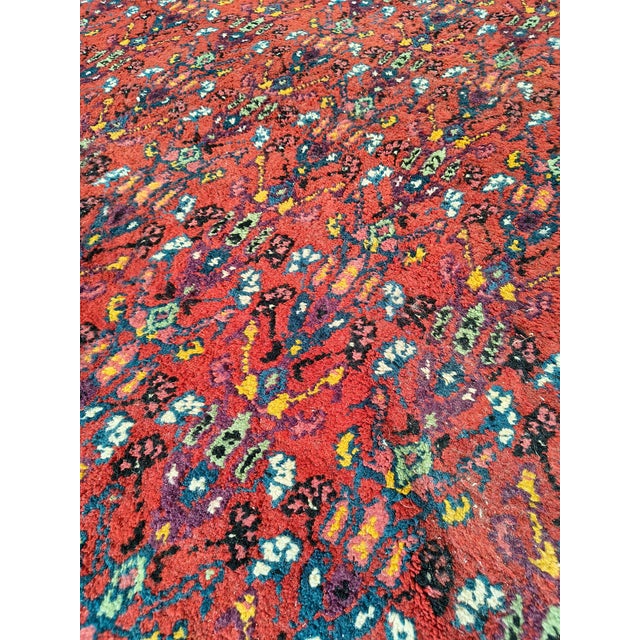 1950s Vintage Middle Eastern Hand-Knotted Wool Rug with Red Floral Design For Sale - Image 5 of 8