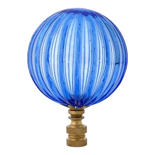 Ribbed Optic Glass Lamp Finial in Blue on Brass Hardware For Sale