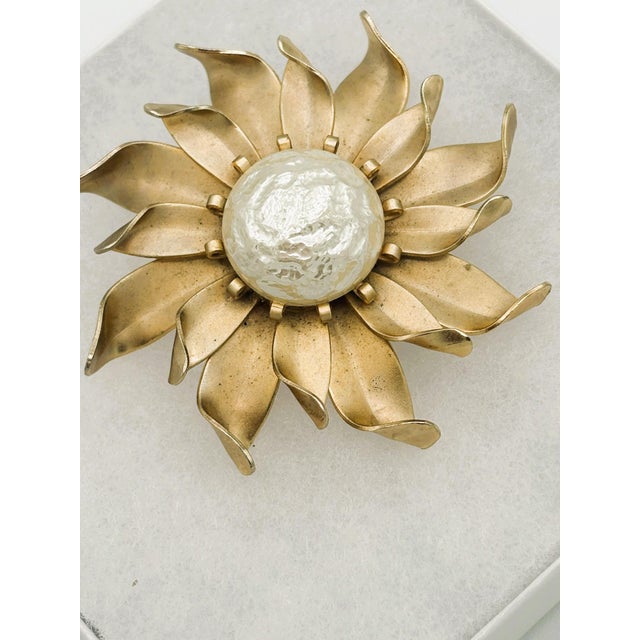 Christian Dior Vintage Gold Tone Sunburst Flower Brooch With Faux Pearl For Sale - Image 4 of 8