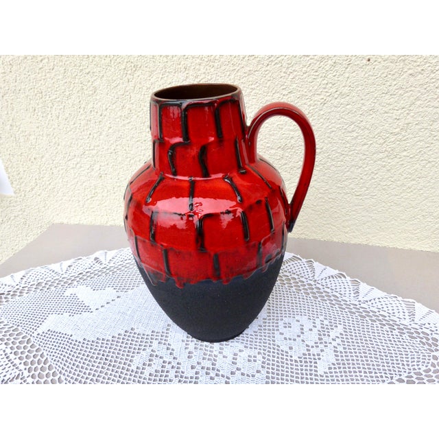 Lava Ceramic Vase - West Germany Base mark 1515-39 is documented Age between 1960 and 1969 Height 40 cm, diameter 23 cm...