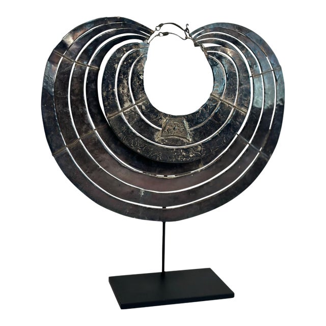 Early 20th Century Silver Necklace or Neck Ring on Stand From the Golden Triangle For Sale