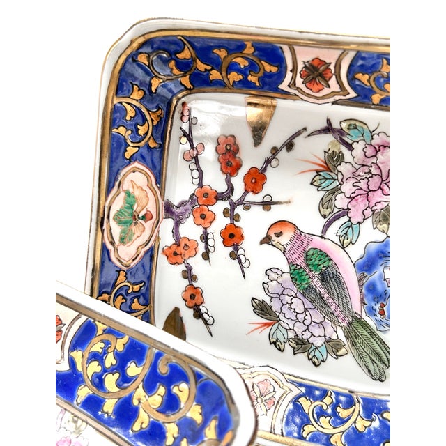 Pair of Bird Chinoiserie Cobalt & Gilt Porcelain Catchall Trays For Sale In Louisville - Image 6 of 11